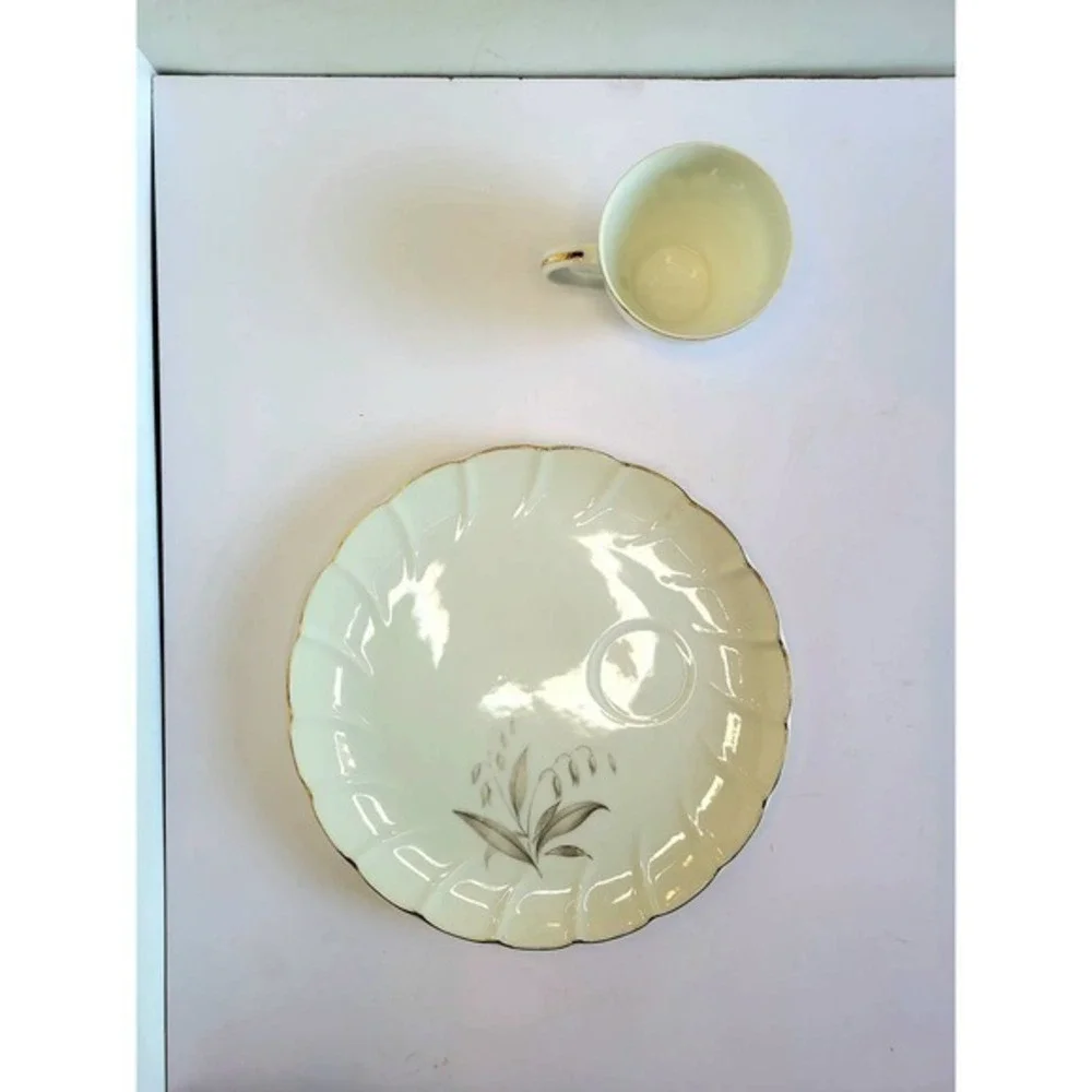 HP Vintage 60s Kaysons Golden Rhapsody Gold Band Wheat Plate Cup set‎